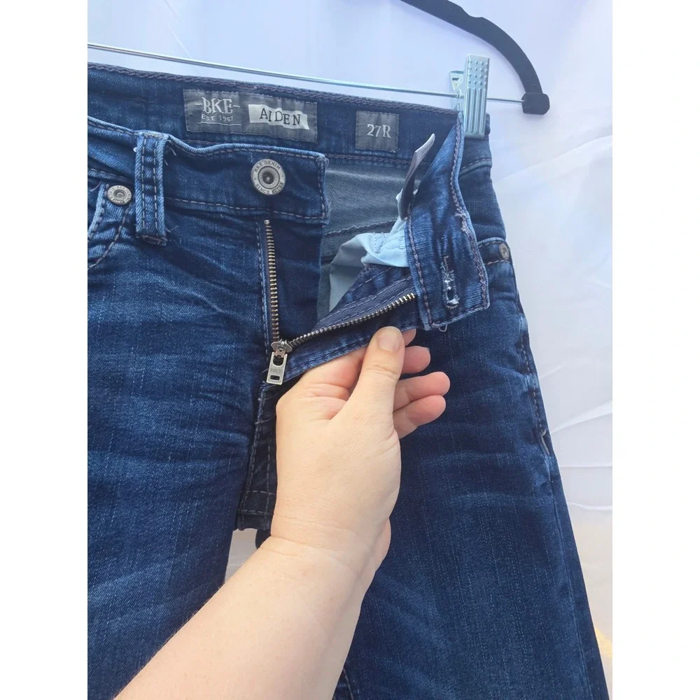 BKE Aiden Bootleg Jeans Boys 27R Dark Wash Stretch Denim Embroidered Pockets
